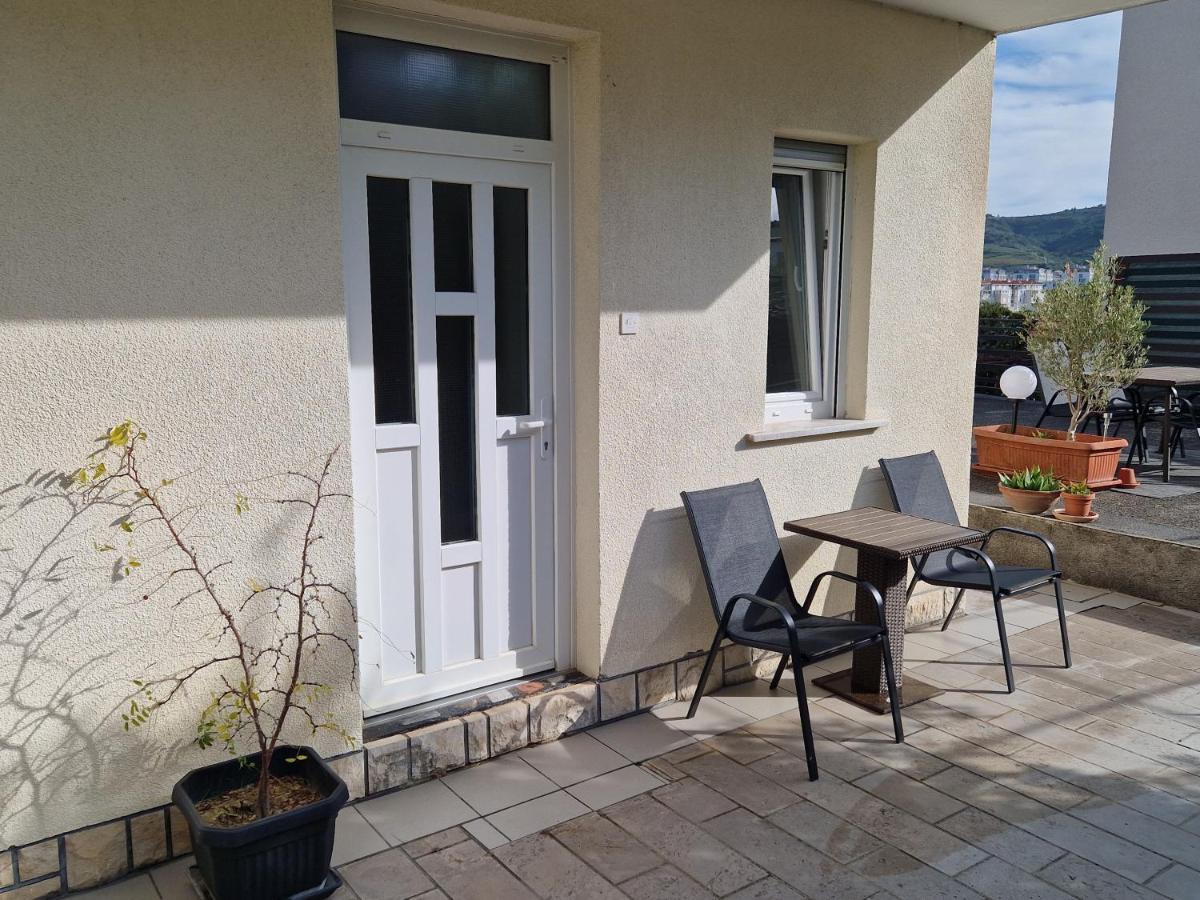 Rosemary Apartment Ізола Екстер'єр фото