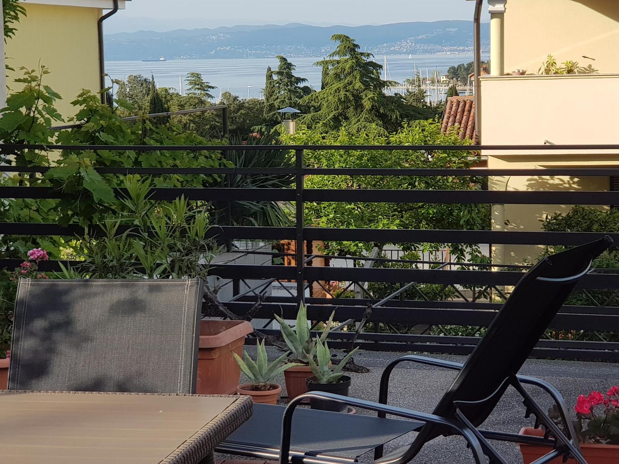 Rosemary Apartment Ізола Екстер'єр фото